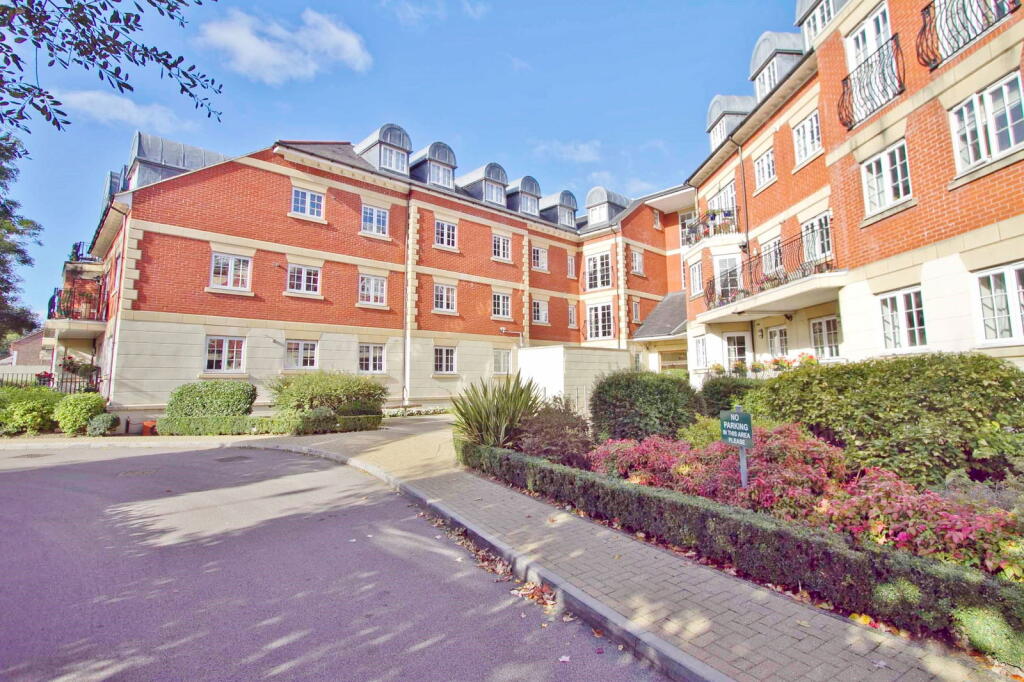 2-bed flat on Eastcote Road, Pinner, £825,000