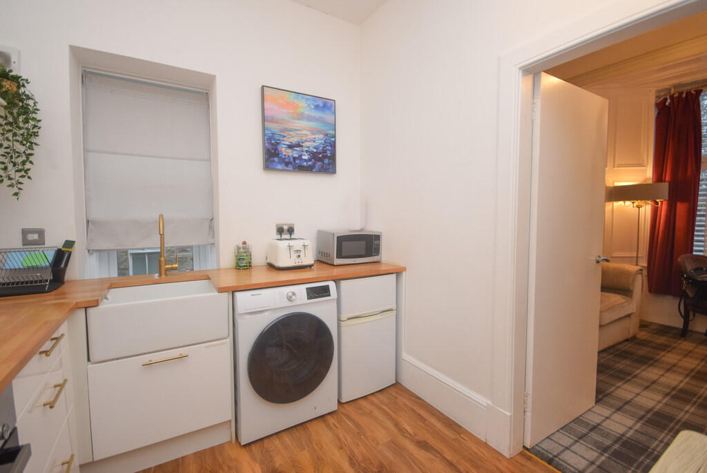 Flat 2, Struan House , 38 Bonnethill Road, Pitlochry photo 3
