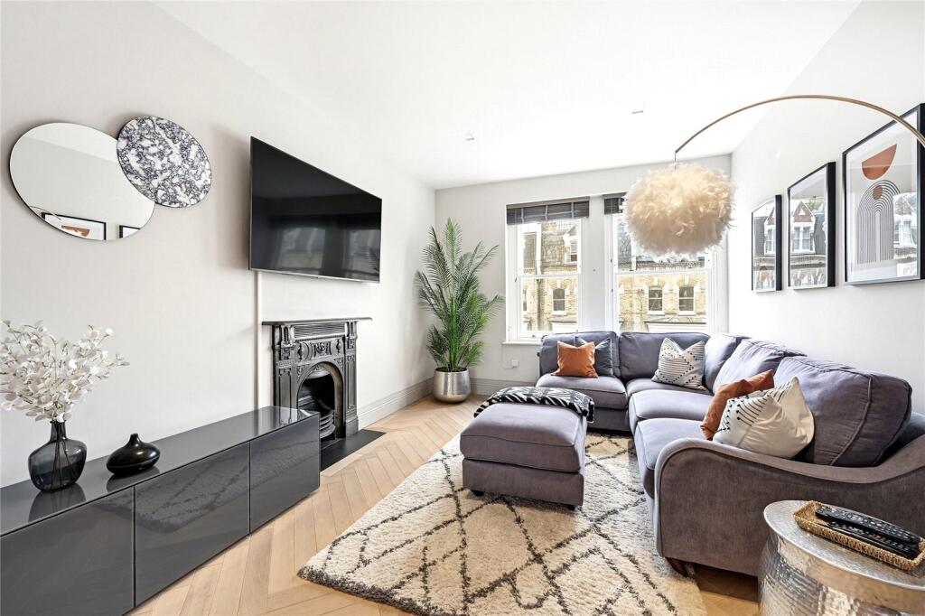 Main image of property: Gunterstone Road, London, W14