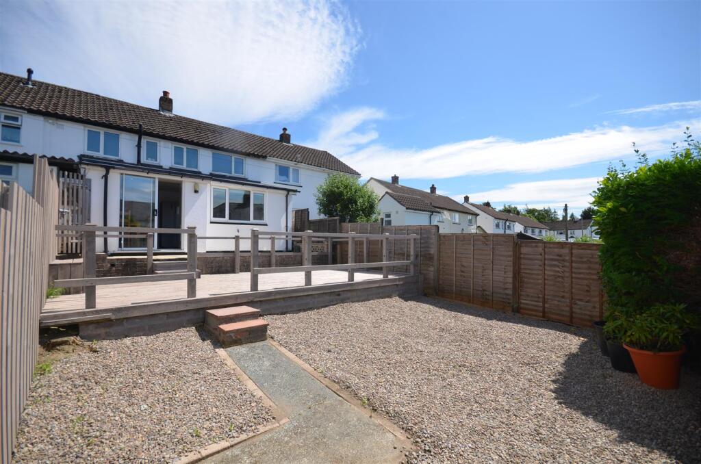 3-bed terraced on Caegwyn, Llanidloes, £199,950