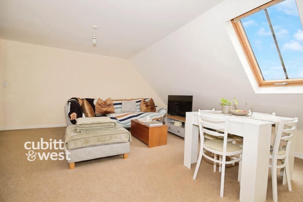 Apartment in Portsmouth - View 2