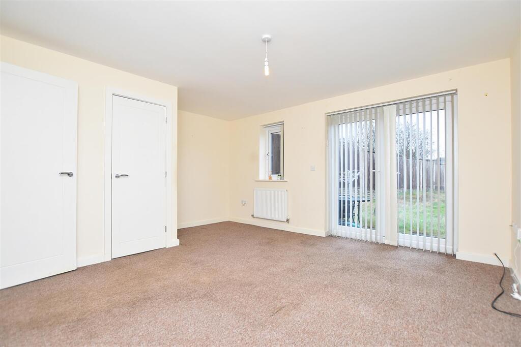 House in Wrexham, Croes Eneurys, Rhosddu - View 3
