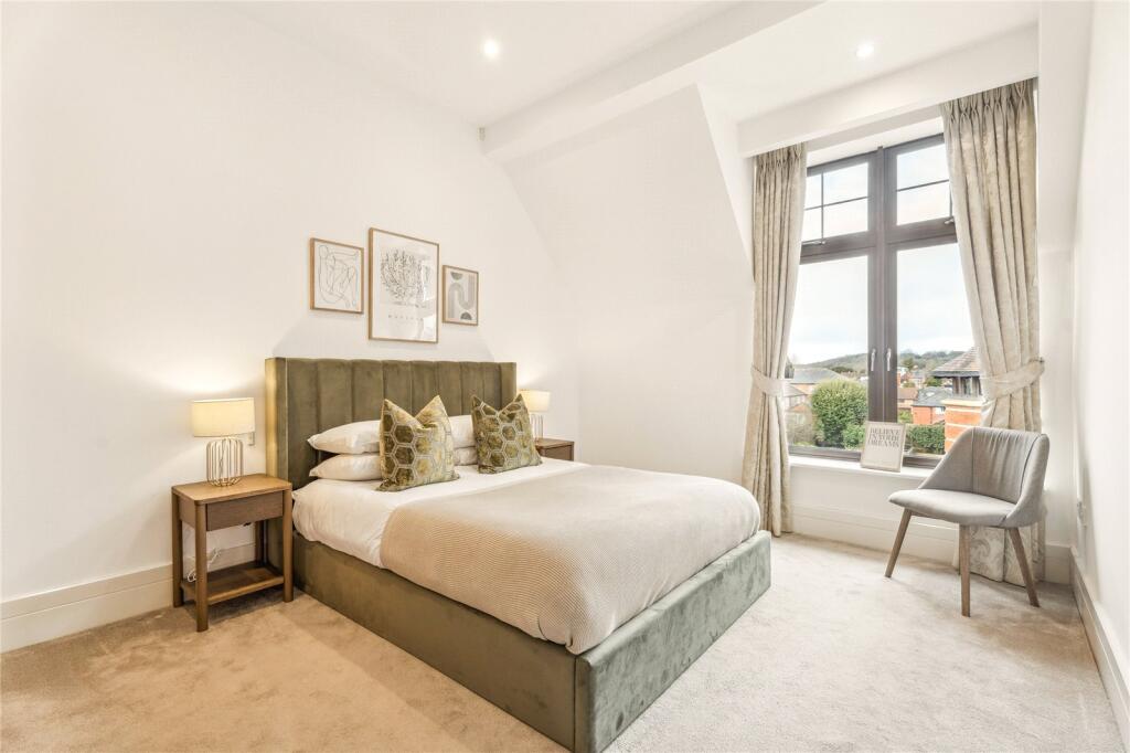 Perpetual House, Station Road, Henley on Thames, Oxfordshire, RG9 - More