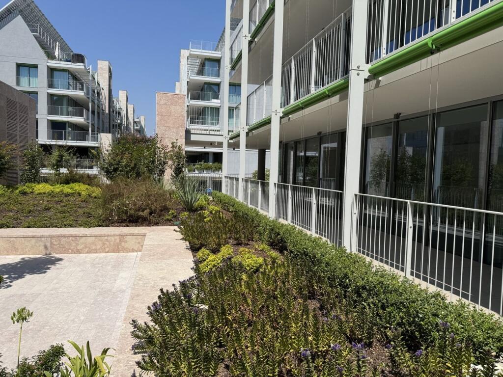 Main image of property: Lisbon, Lisbon