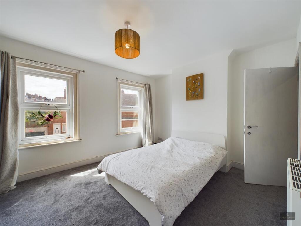 House in Exeter - View 3
