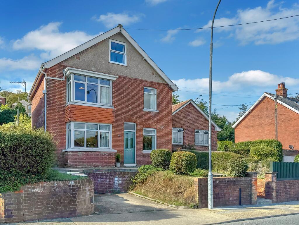 Main image of property: Clatterford Road, Newport, PO30