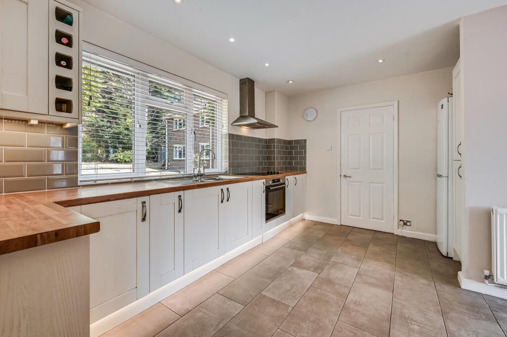 House in Chelmsford, West Hanningfield - View 3