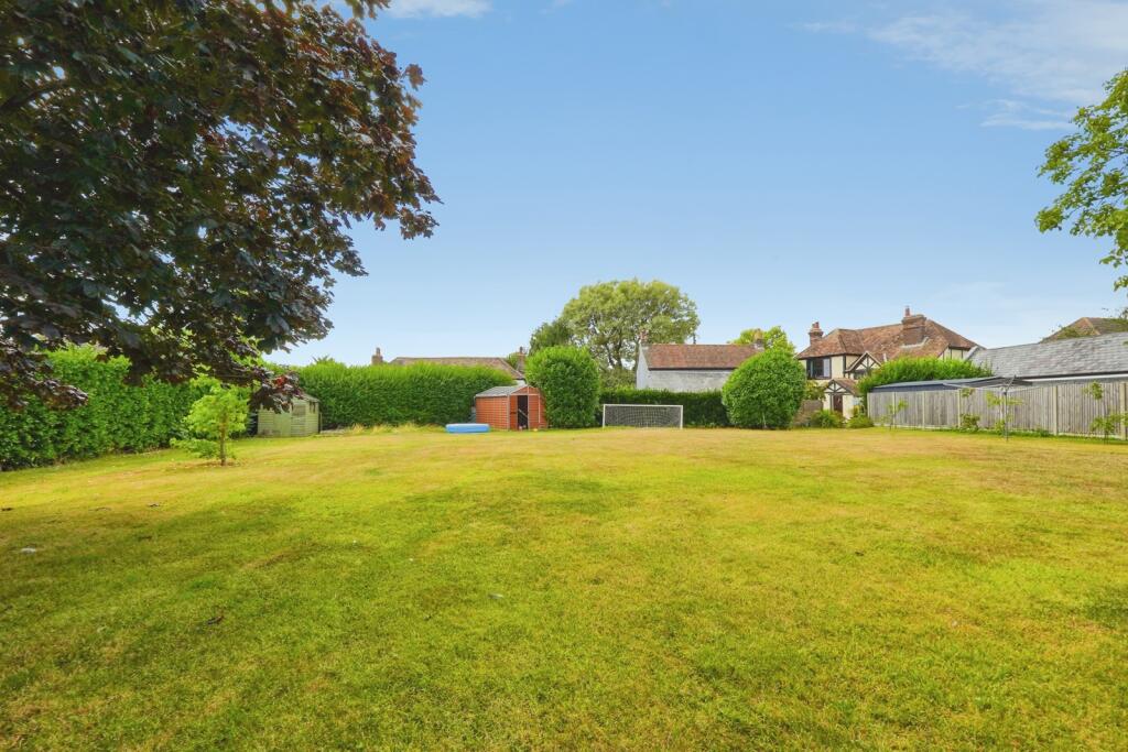 House in Dover, Hougham Without - View 3