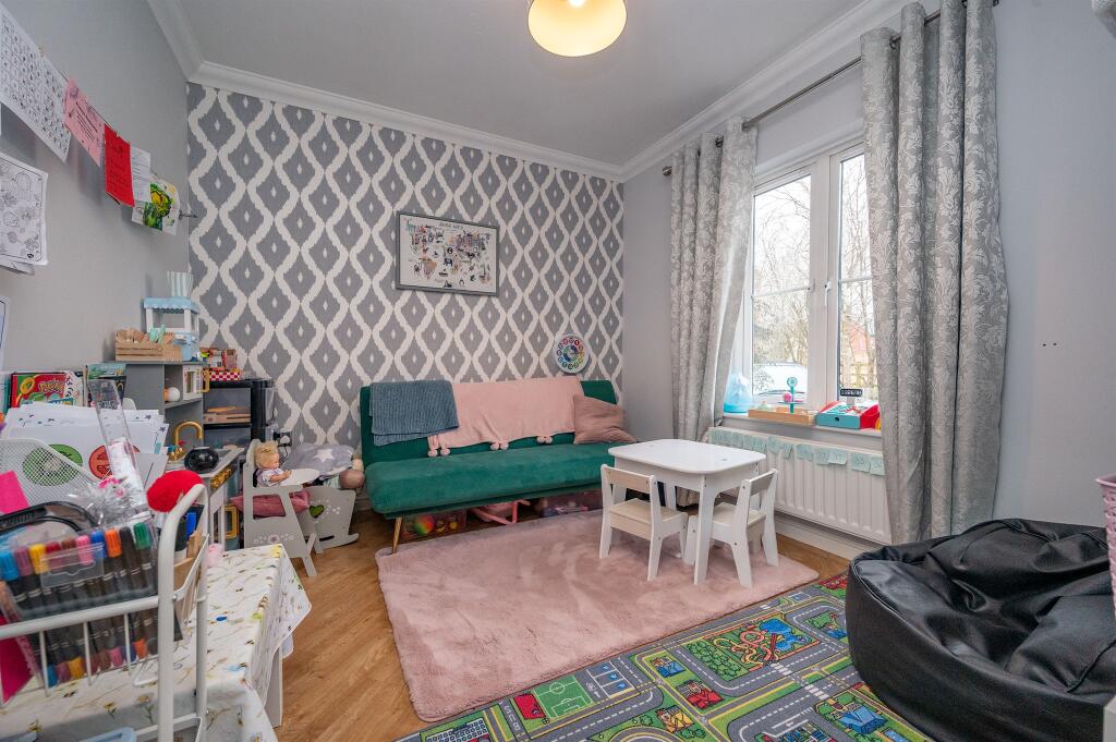 Buttercup Road, Desborough, Kettering - More