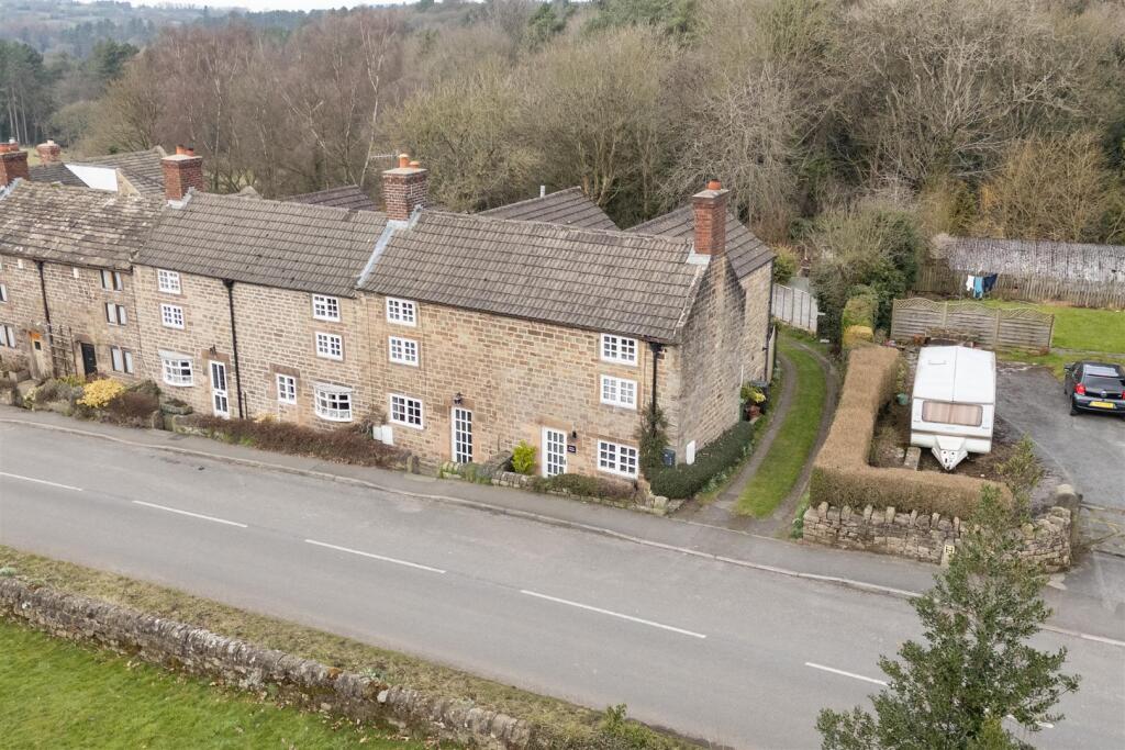 House in Amber Valley, Lea, Dethick, Lea and Holloway CP