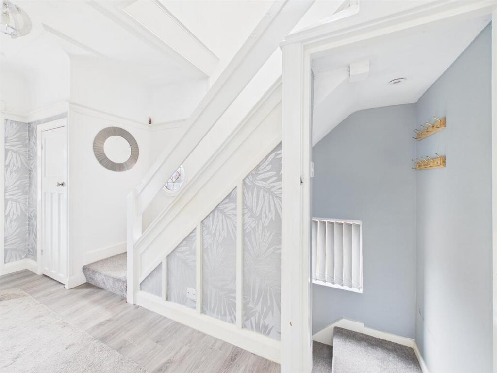 House in Wirral, Liverpool City Region - View 5