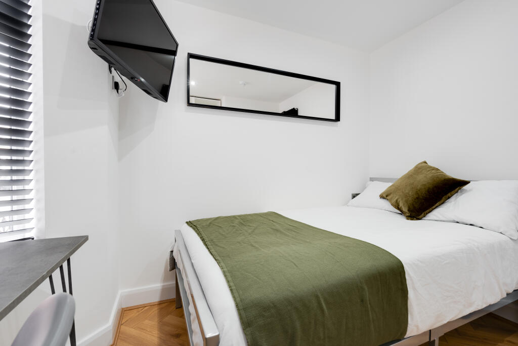 1 bedroom house share for rent