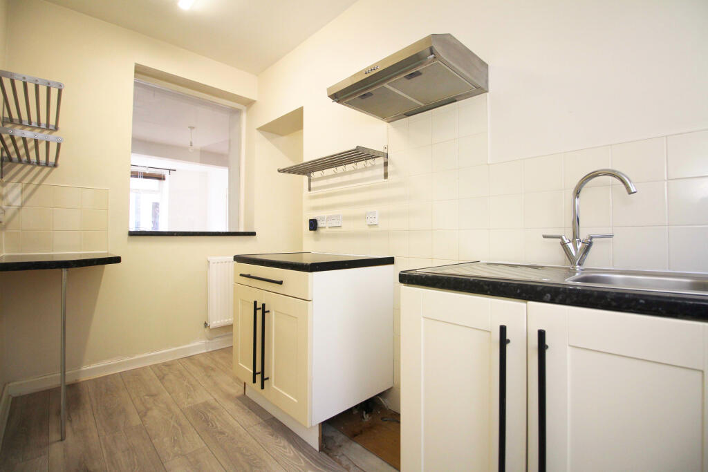 House in Cardiff, Tylorstown - View 4
