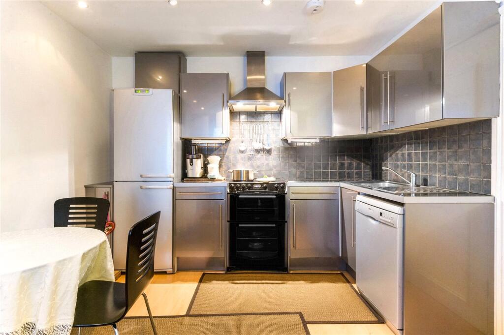 Apartment in London - View 2