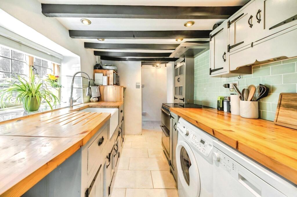 House in Northampton - View 5