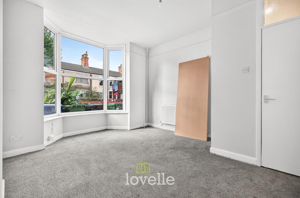House in Doncaster - View 3