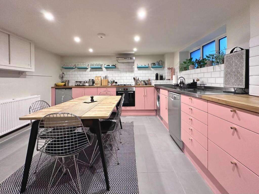 3 bedroom terraced house for rent