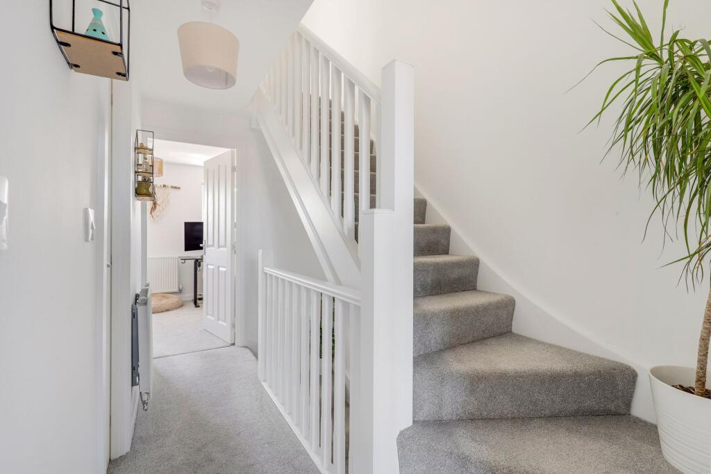 House in Gedling, Stoke Bardolph - More
