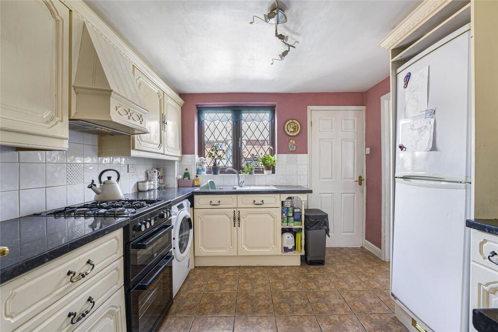 House in Dartford - View 5