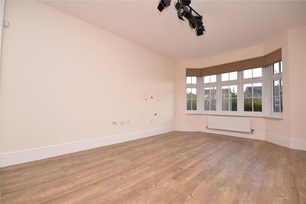House in Leeds, Morley - View 3