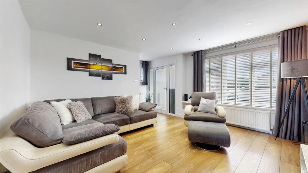 House in Bishopton, Dargavel Village - View 4