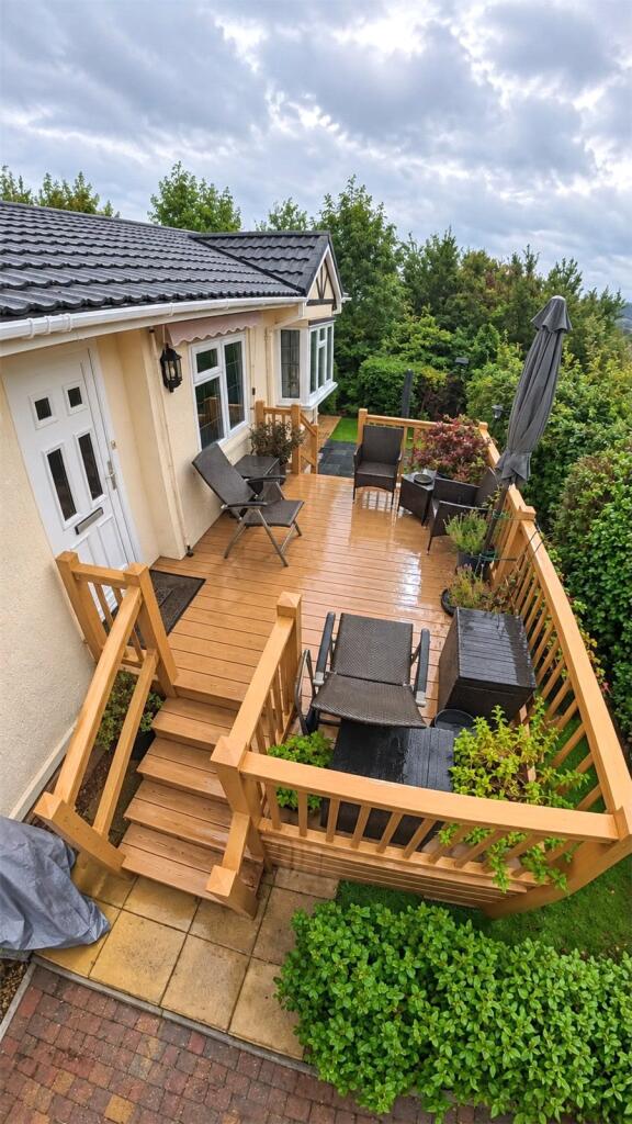 House in Felmersham, Bedford - View 3