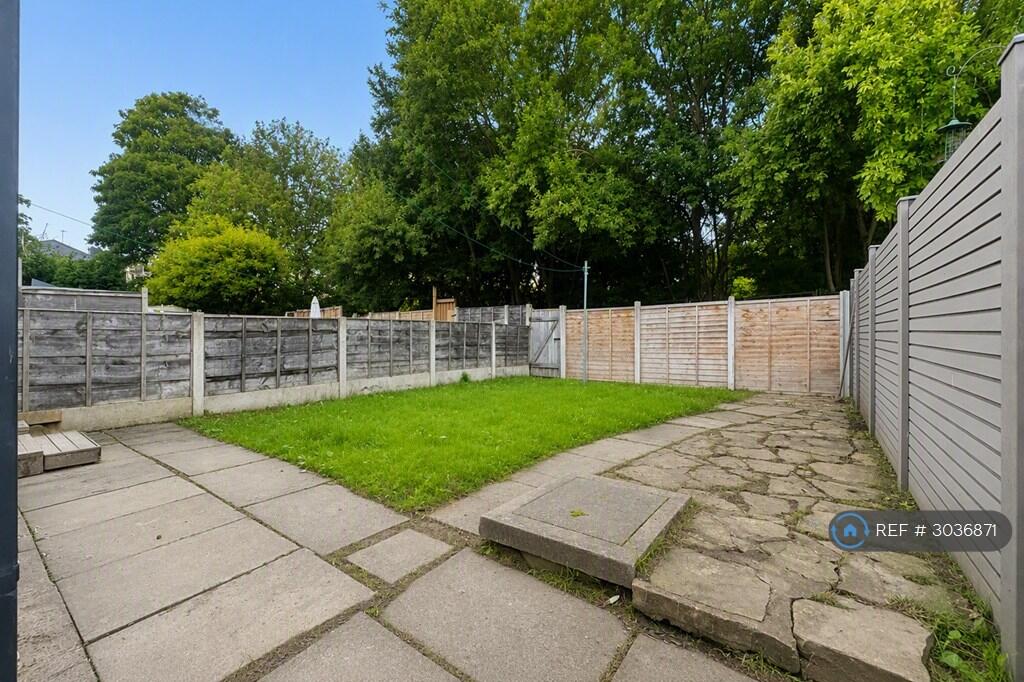 House in Rochdale, Captain Fold - View 4