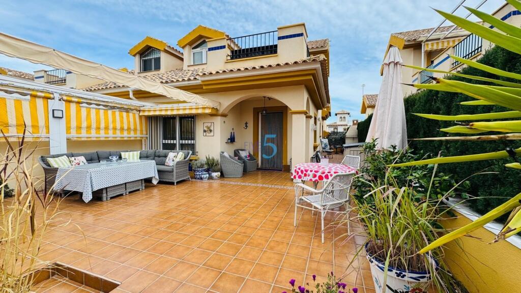 Main image of property: Valencia, Alicante, Cabo Roig