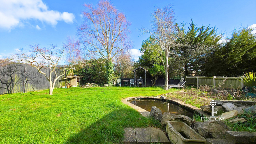Ferndown Road, Frinton-On-Sea photo 3