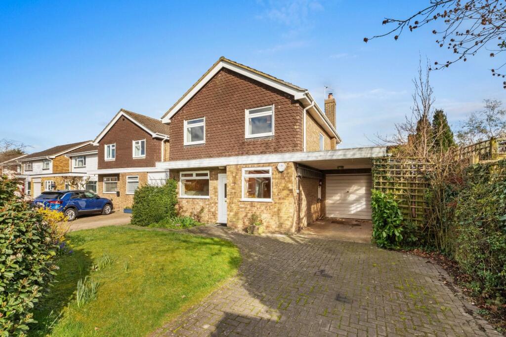 Main image of property: Partridge Close, Chesham, Buckinghamshire, HP5 3LH