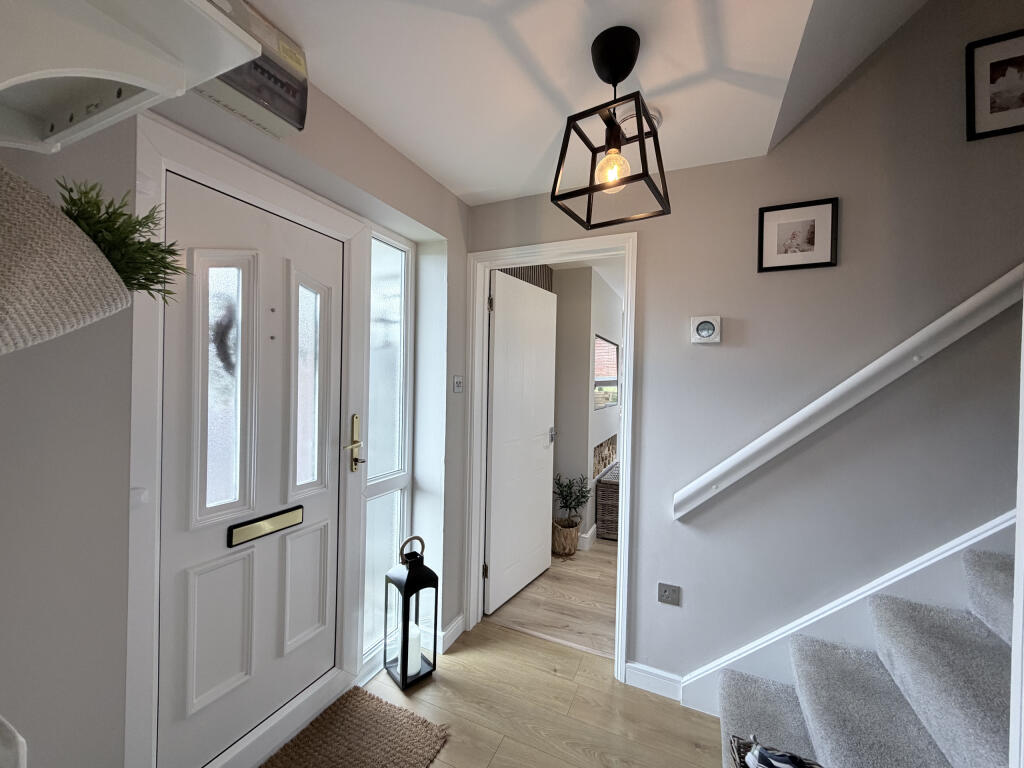 House in Church Village, Upper Church Village, Llantwit Fardre - View 2
