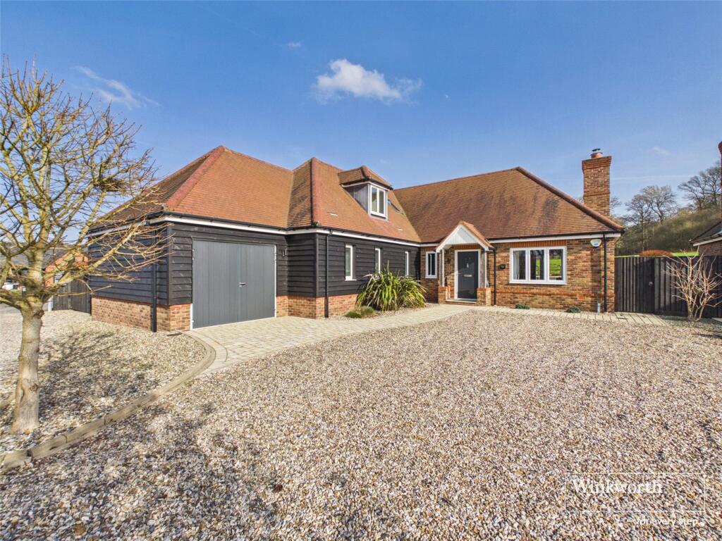 Main image of property: Arlington Grange, Curridge Road, Curridge, Thatcham, RG18