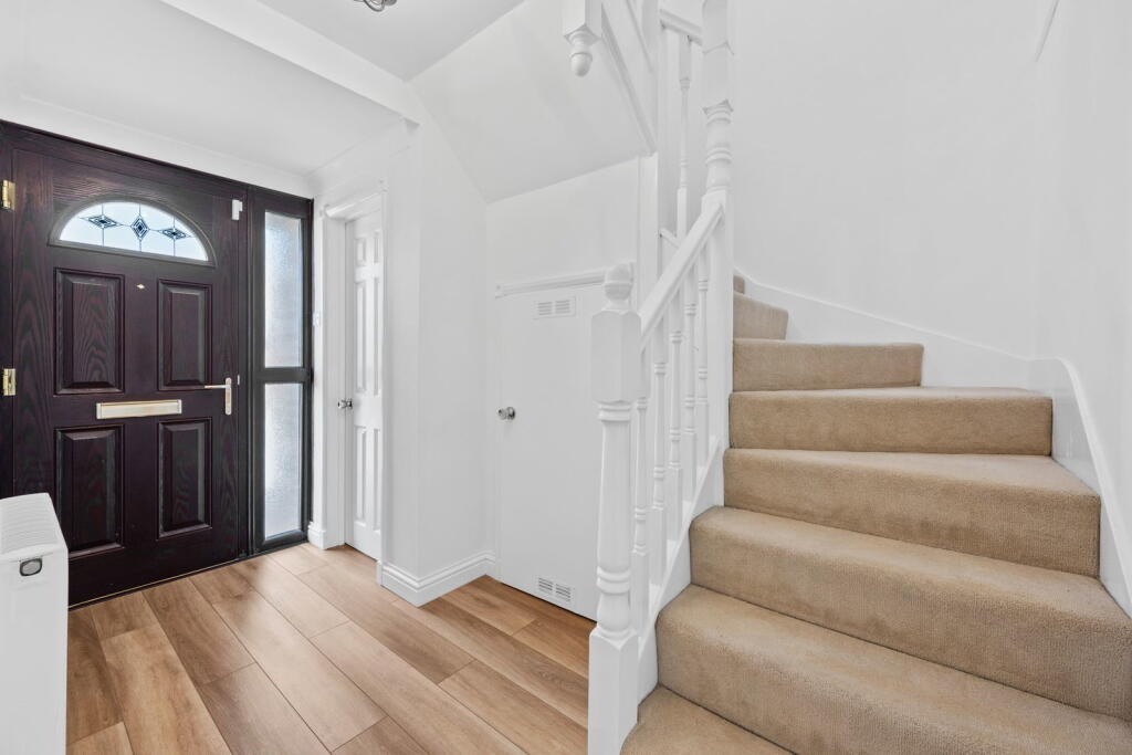 House in Barton Seagrave, North Northamptonshire - View 4