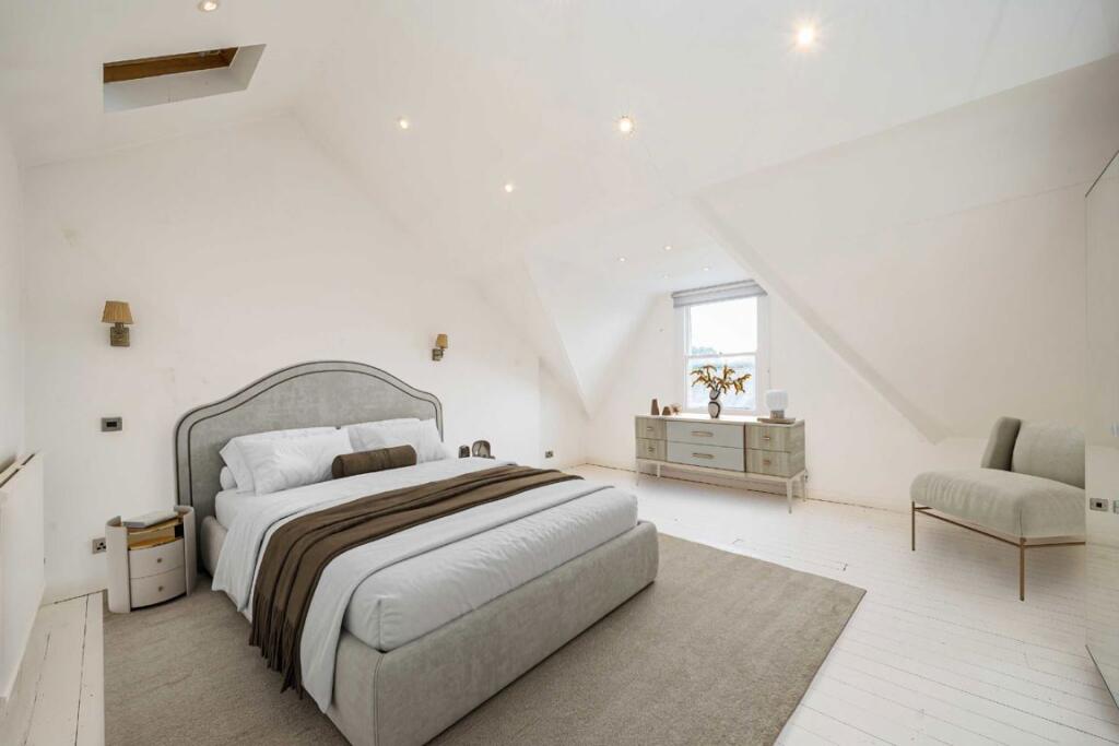 House in London - More