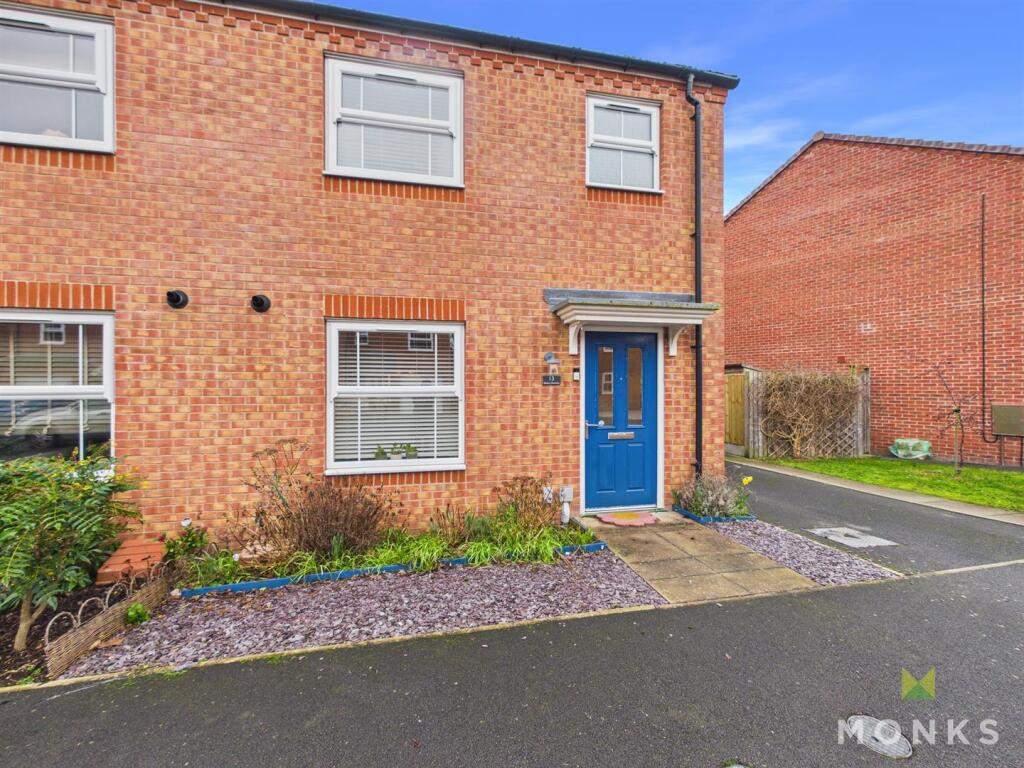 3-bed semi-detached on Blakes Meadow, Wem, Shrewsbury, £235,000