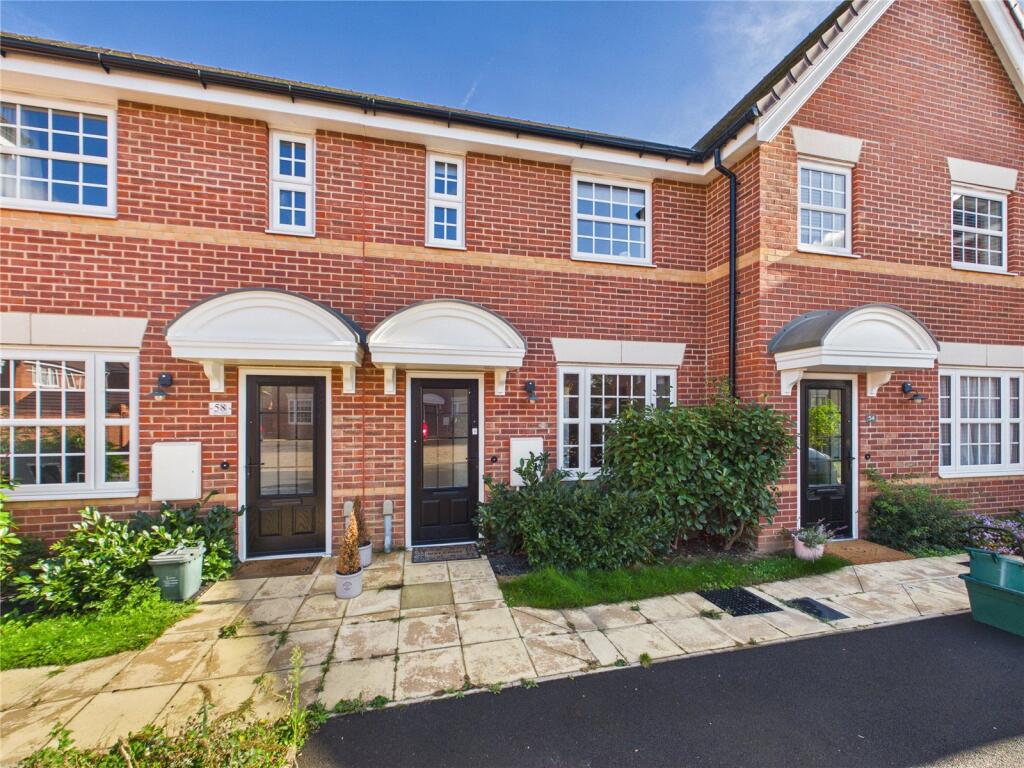 2-bed terraced on Ager Avenue, Tiptree, Colchester, Essex, CO5, £290,000