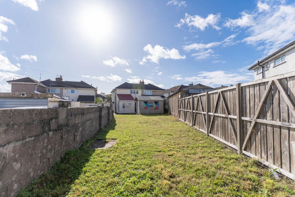House in Newport - View 4