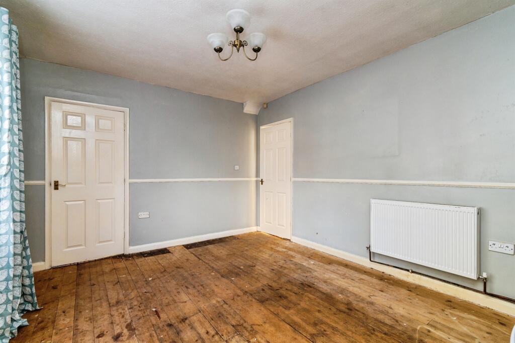 House in Nottingham - View 4