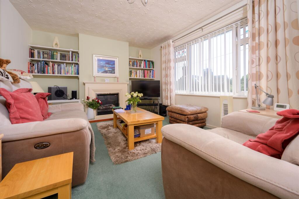 Apartment in Rothwell, North Northamptonshire - View 3