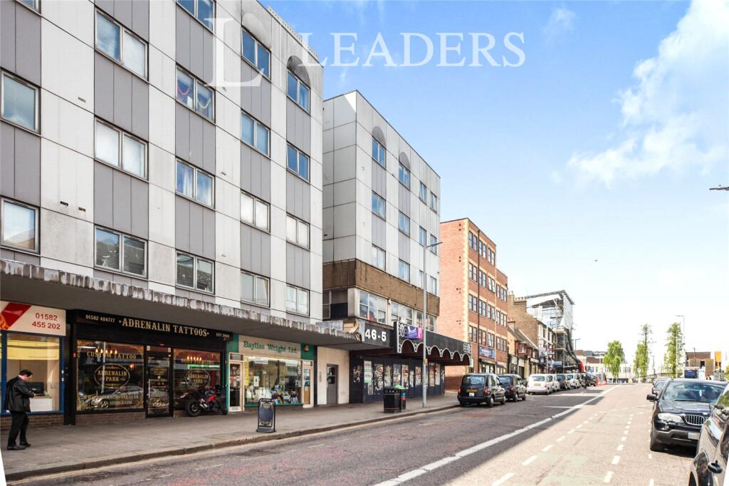 Main image of property: Park Street, Luton, LU1