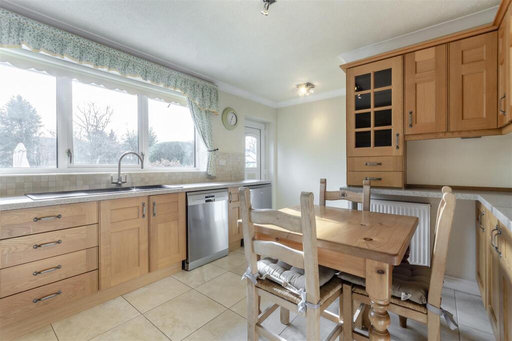 House in Mansfield, Berry Hill - View 3