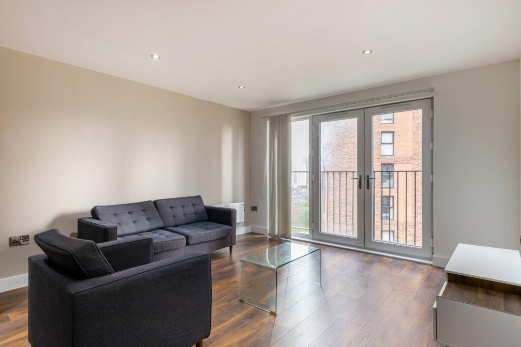 Apartment in Salford, Ordsall - View 2