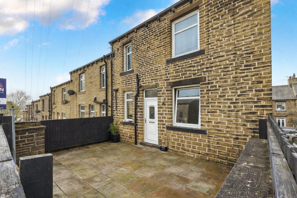 Main image of property: Calder Avenue, Halifax, West Yorkshire, HX2
