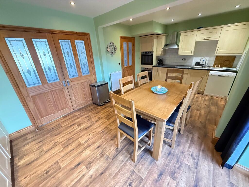 Leven Avenue, Chester le Street, Durham, DH2 photo 4