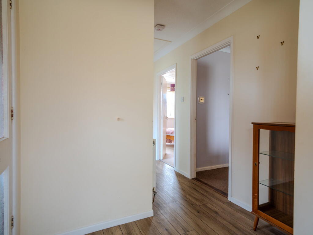 Orchard Lane, Blundeston, Lowestoft, NR32 5AG photo 4