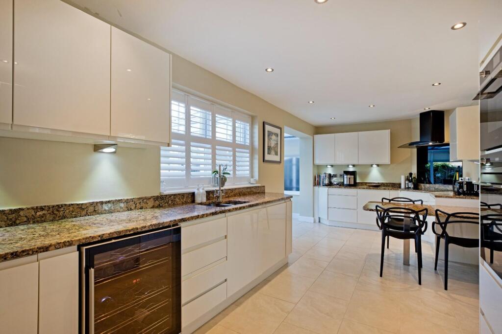 Greenholme Close, Burley in Wharfedale photo 3
