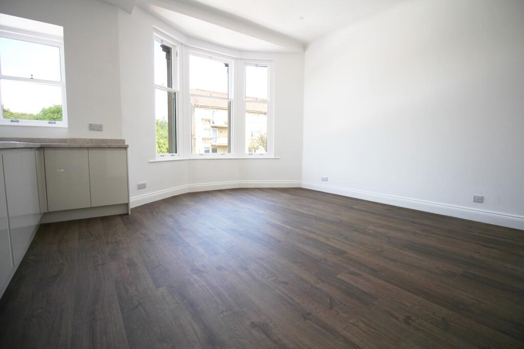 Apartment in Motherwell, North Lanarkshire - View 5