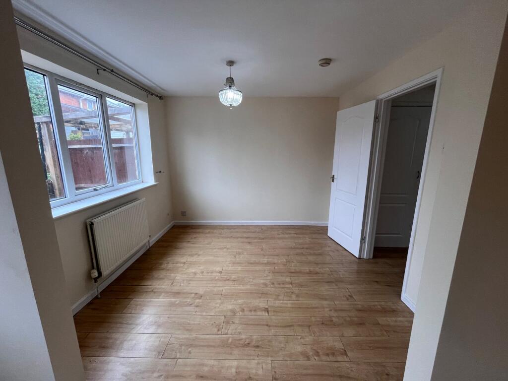 House in Bromsgrove - View 4