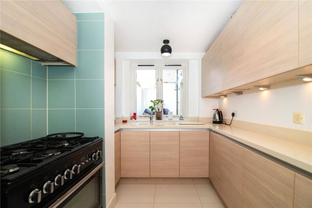 Apartment in Twickenham - More