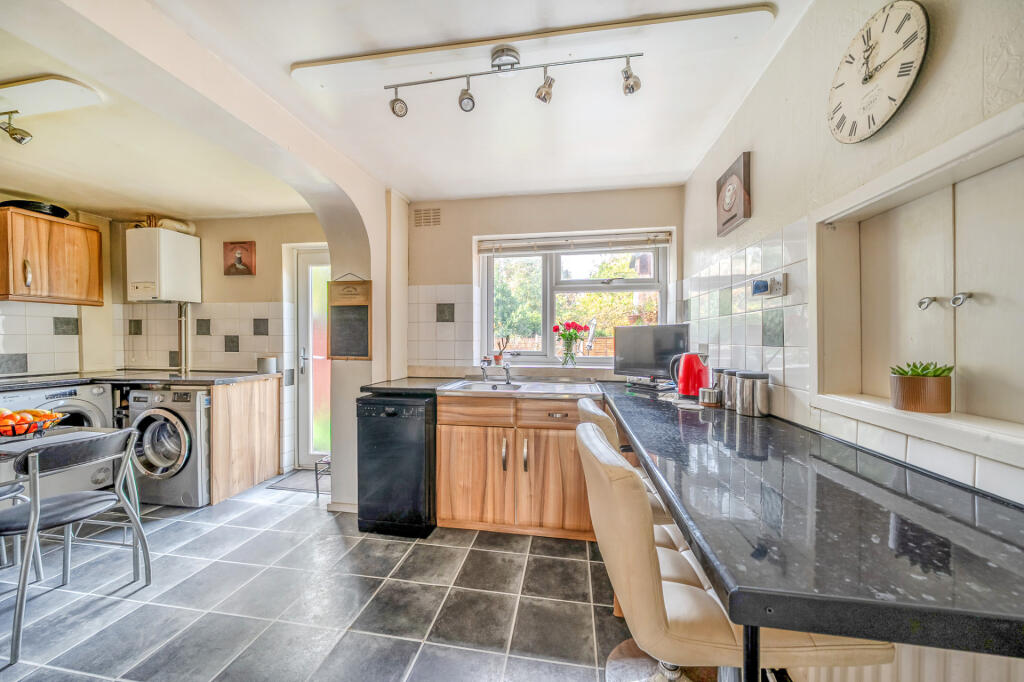 Woodlands Road, Cookley, Kidderminster photo 3